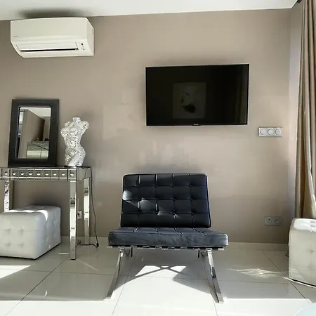 Kerylos Heliopolis K3 - Luxe 2 Personnes 아그