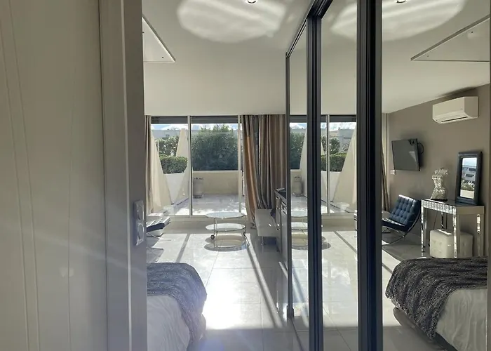 Kerylos Heliopolis K3 -by Agn - Luxe 2 Personnes Апартаменты Агд
